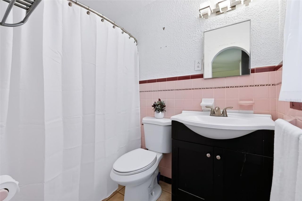 1020 COTTONWOOD STREET — photo 12