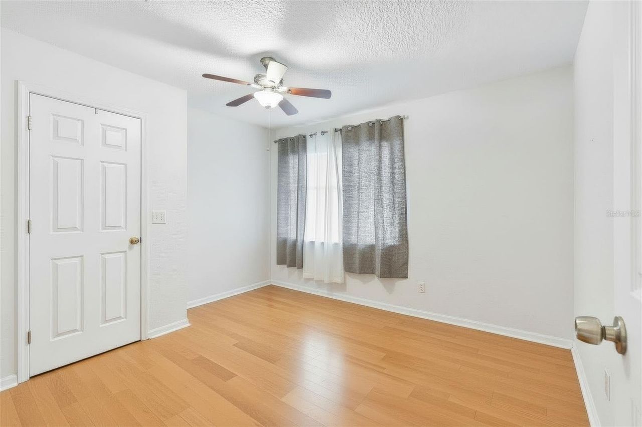1020 COTTONWOOD STREET — photo 13