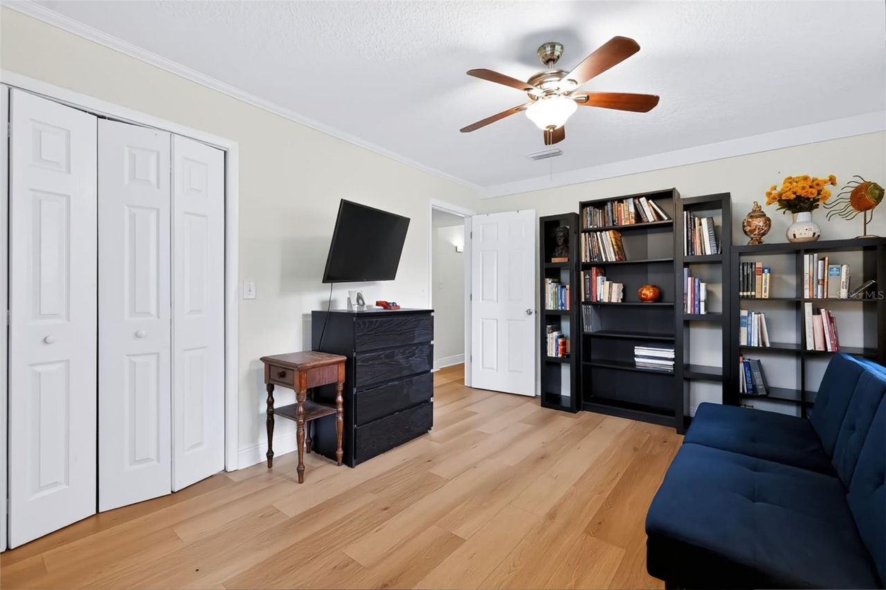 1020 COTTONWOOD STREET — photo 18