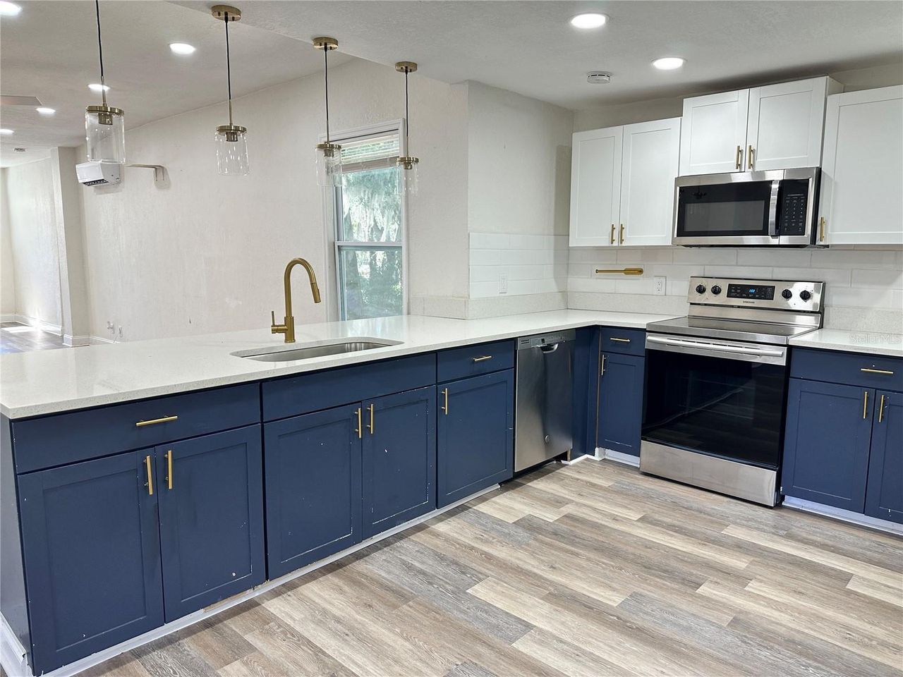 1208 BONAIRE DRIVE — photo 8