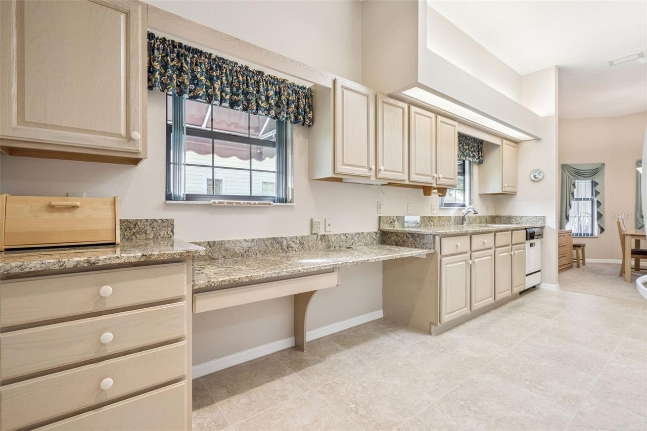 461 BAYTREE BOULEVARD — photo 12