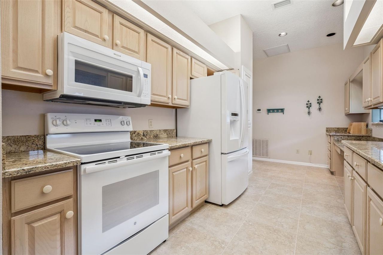 461 BAYTREE BOULEVARD — photo 13