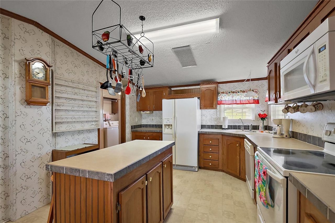 37945 MONTICELLO STREET — photo 12