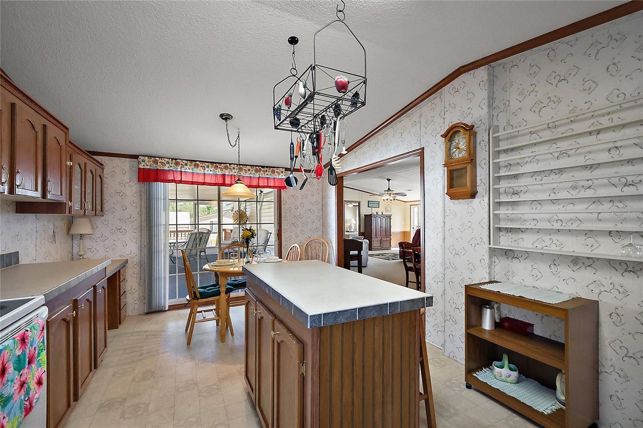 37945 MONTICELLO STREET — photo 13