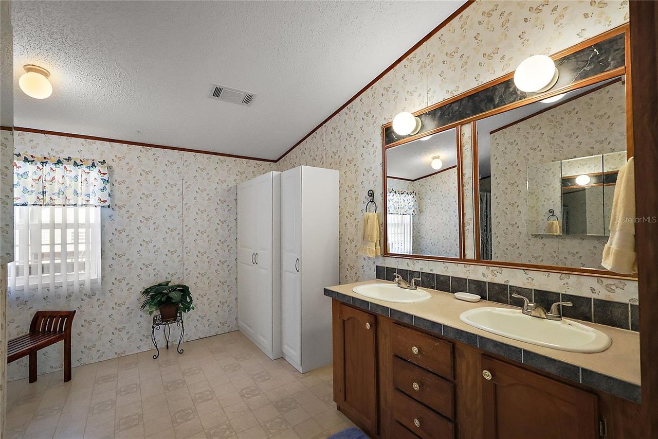 37945 MONTICELLO STREET — photo 17
