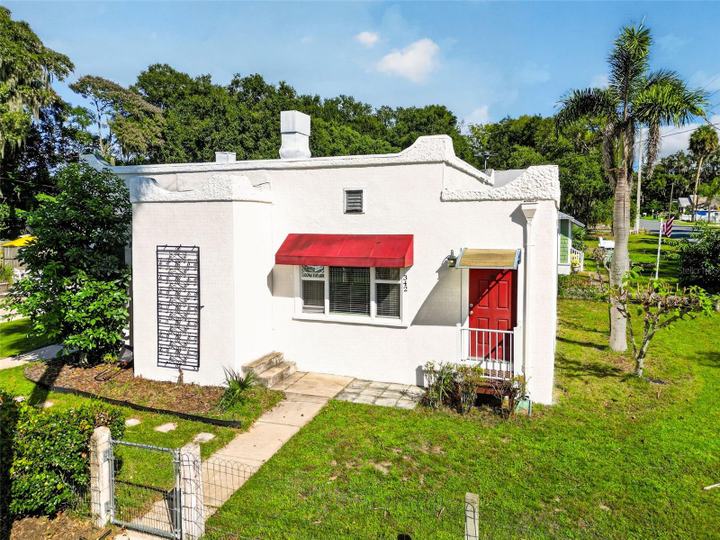 342 CLAYTON STREET, MOUNT DORA, FL