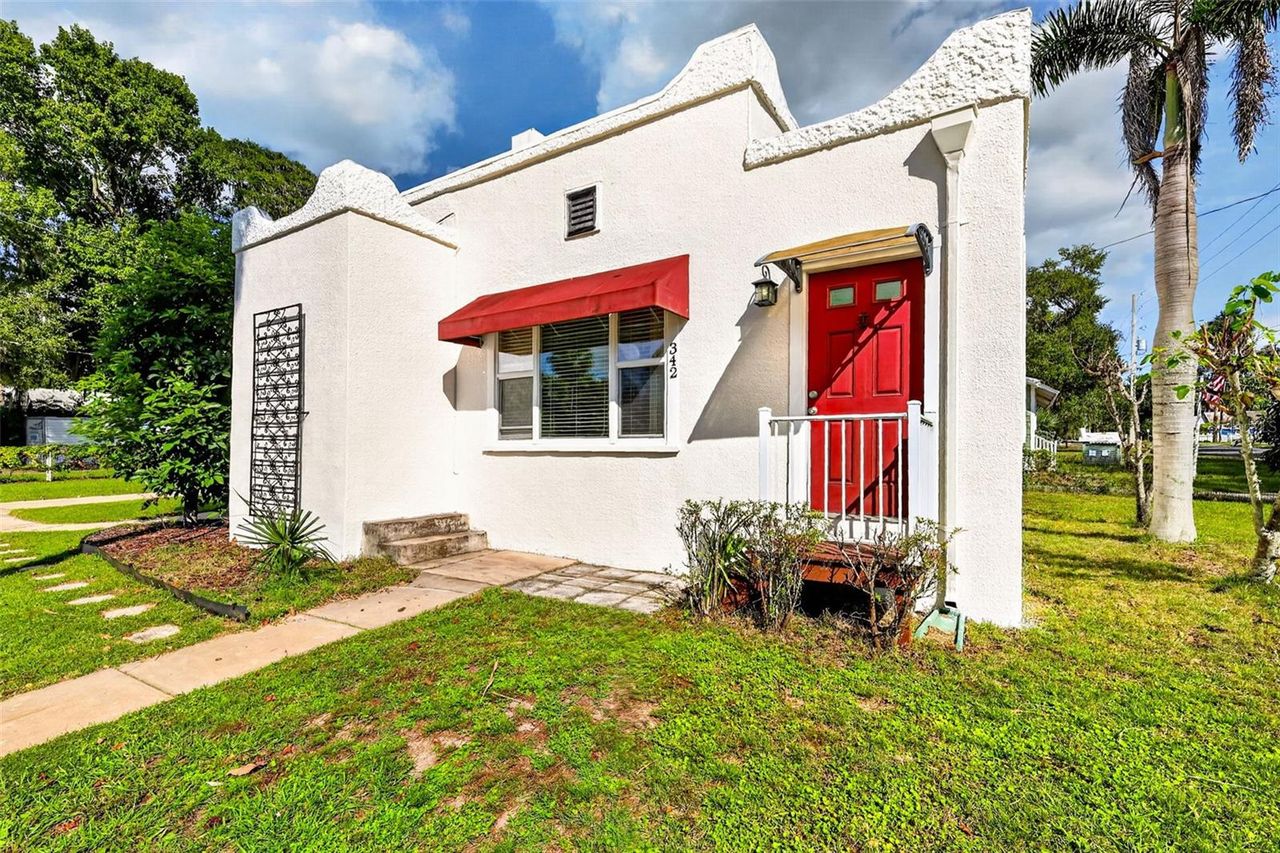 342 CLAYTON STREET — photo 3