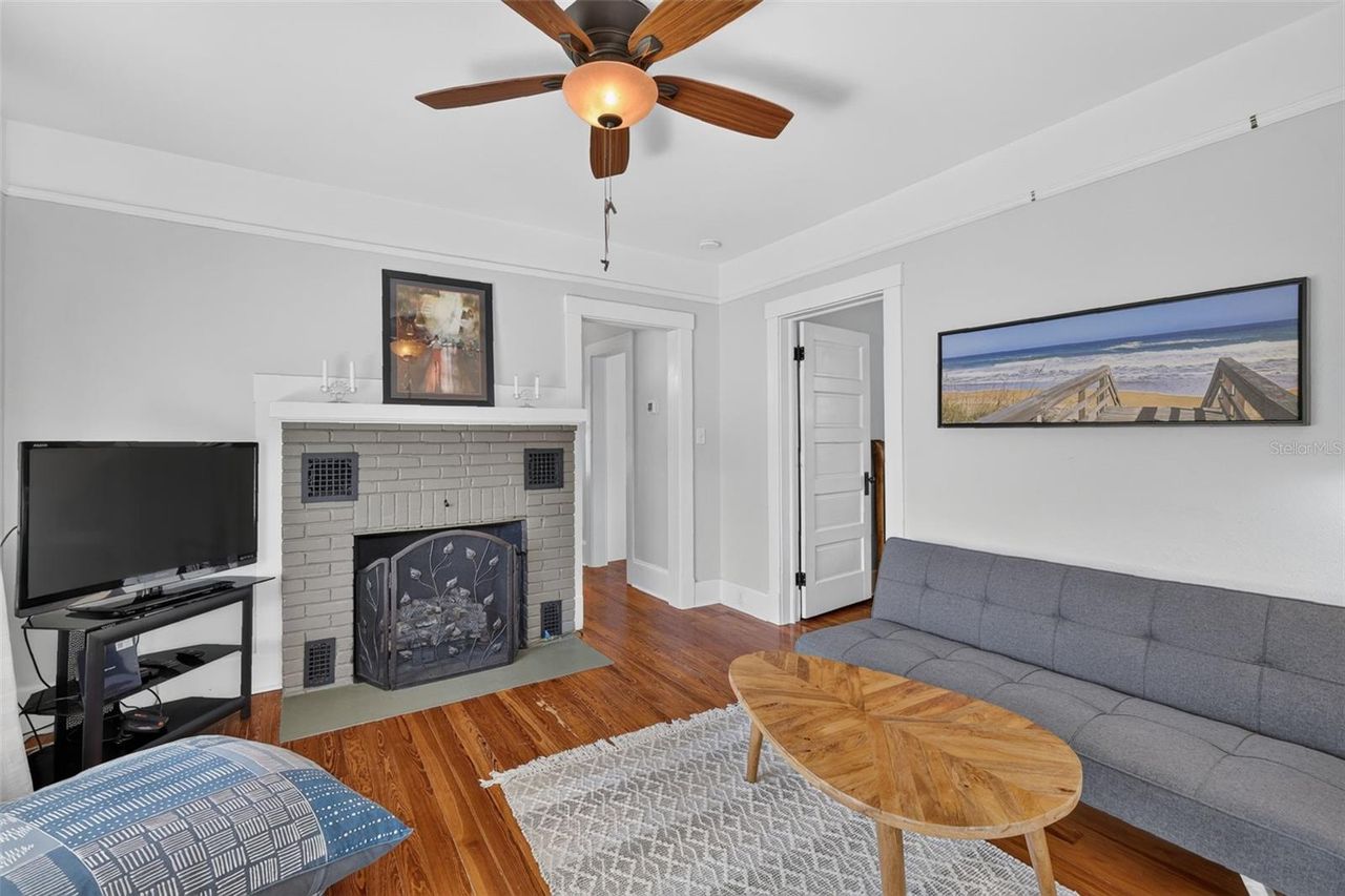 342 CLAYTON STREET — photo 6