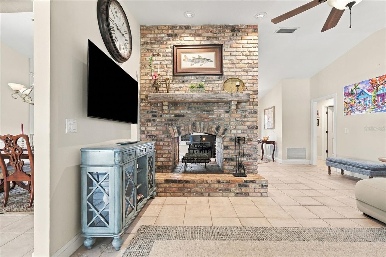 13205 MARIA AVENUE — photo 17
