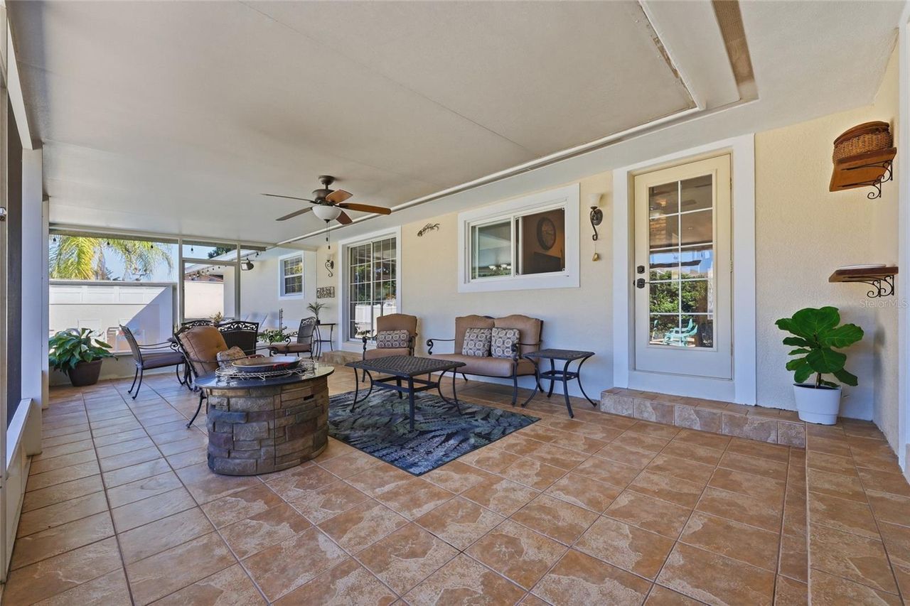13205 MARIA AVENUE — photo 37