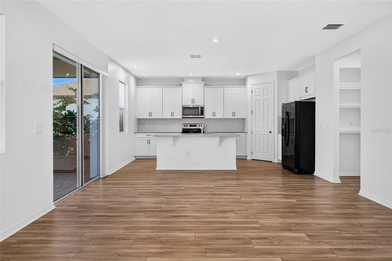 2960 ANGELONIA THORN WAY — photo 9