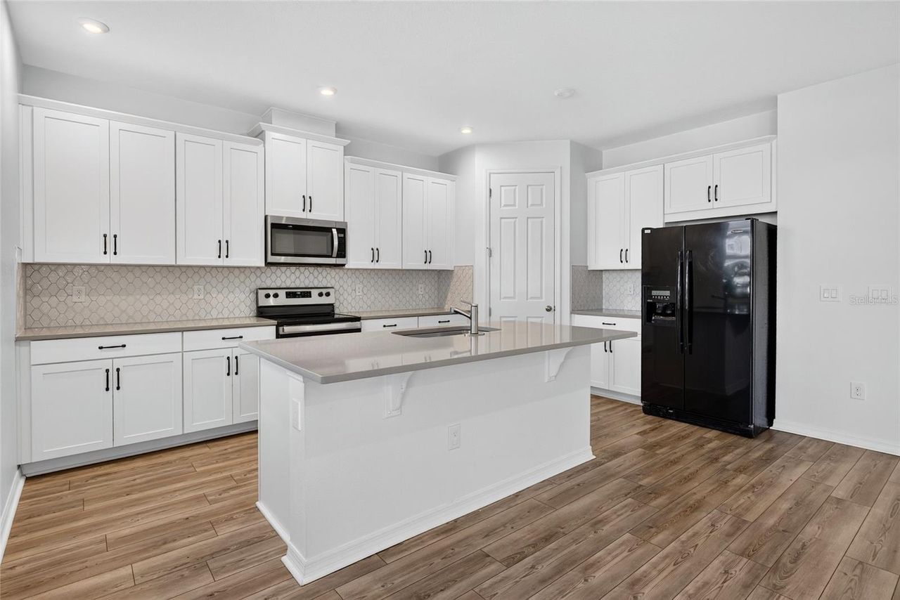 2960 ANGELONIA THORN WAY — photo 12