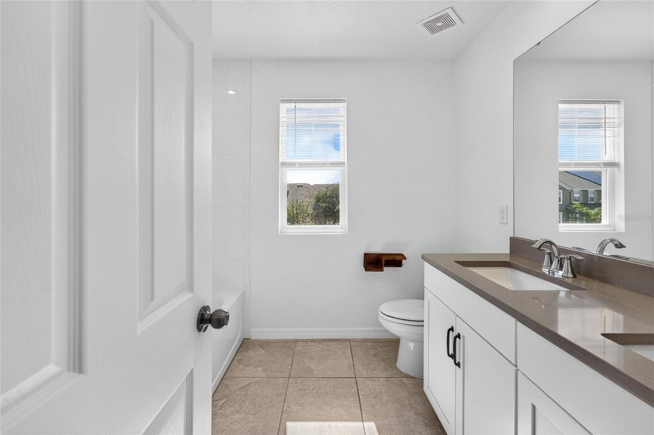 2960 ANGELONIA THORN WAY — photo 41