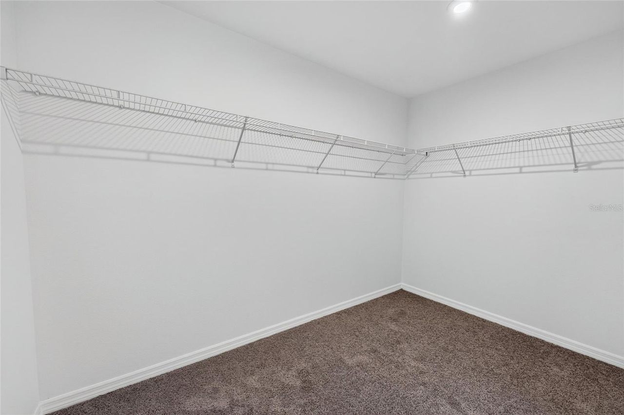 2960 ANGELONIA THORN WAY — photo 43
