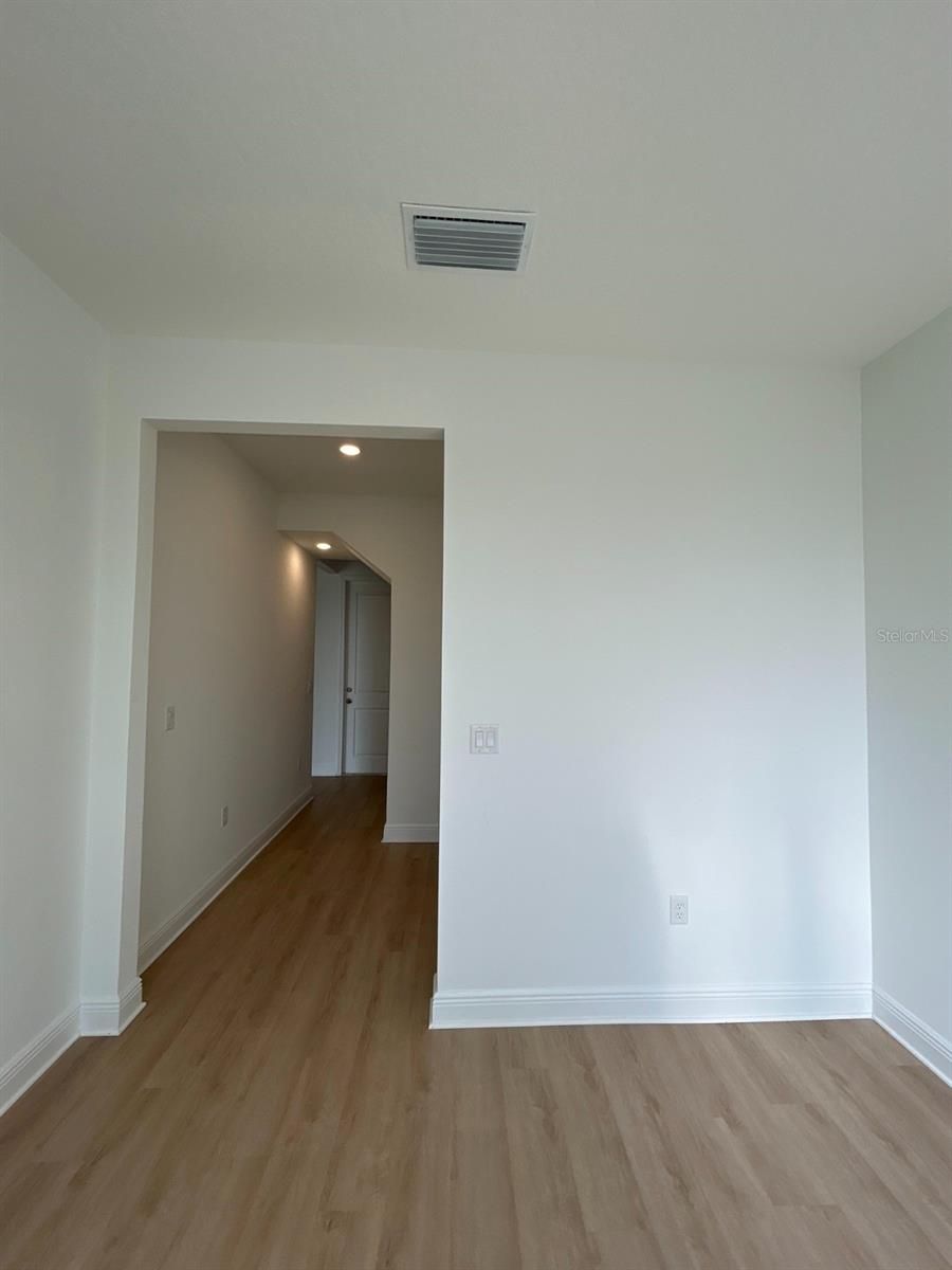 2184 AXEL STREET — photo 10