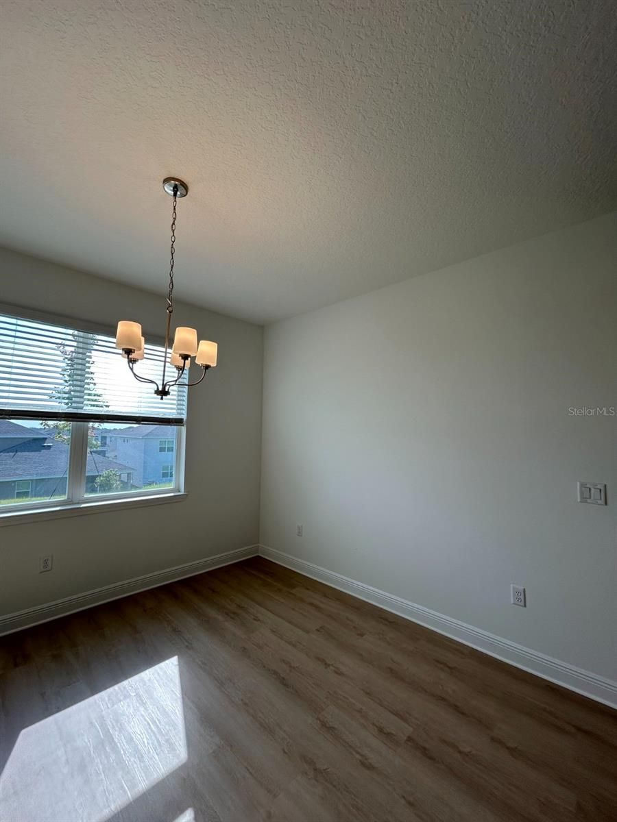 2184 AXEL STREET — photo 12