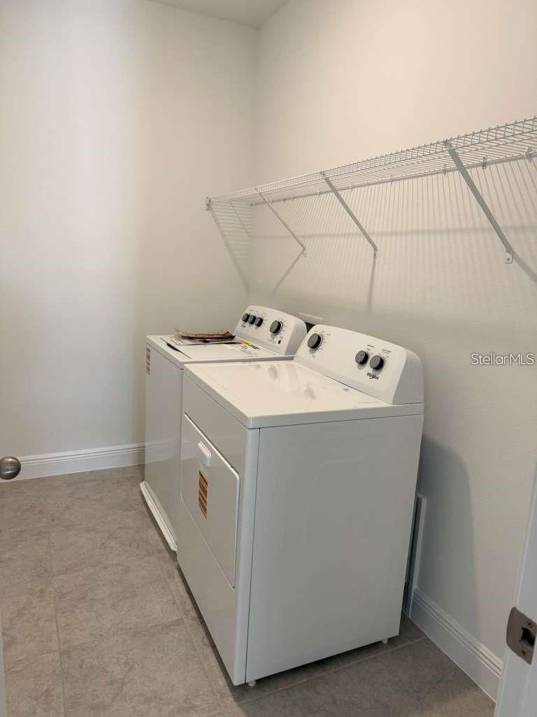 2184 AXEL STREET — photo 28