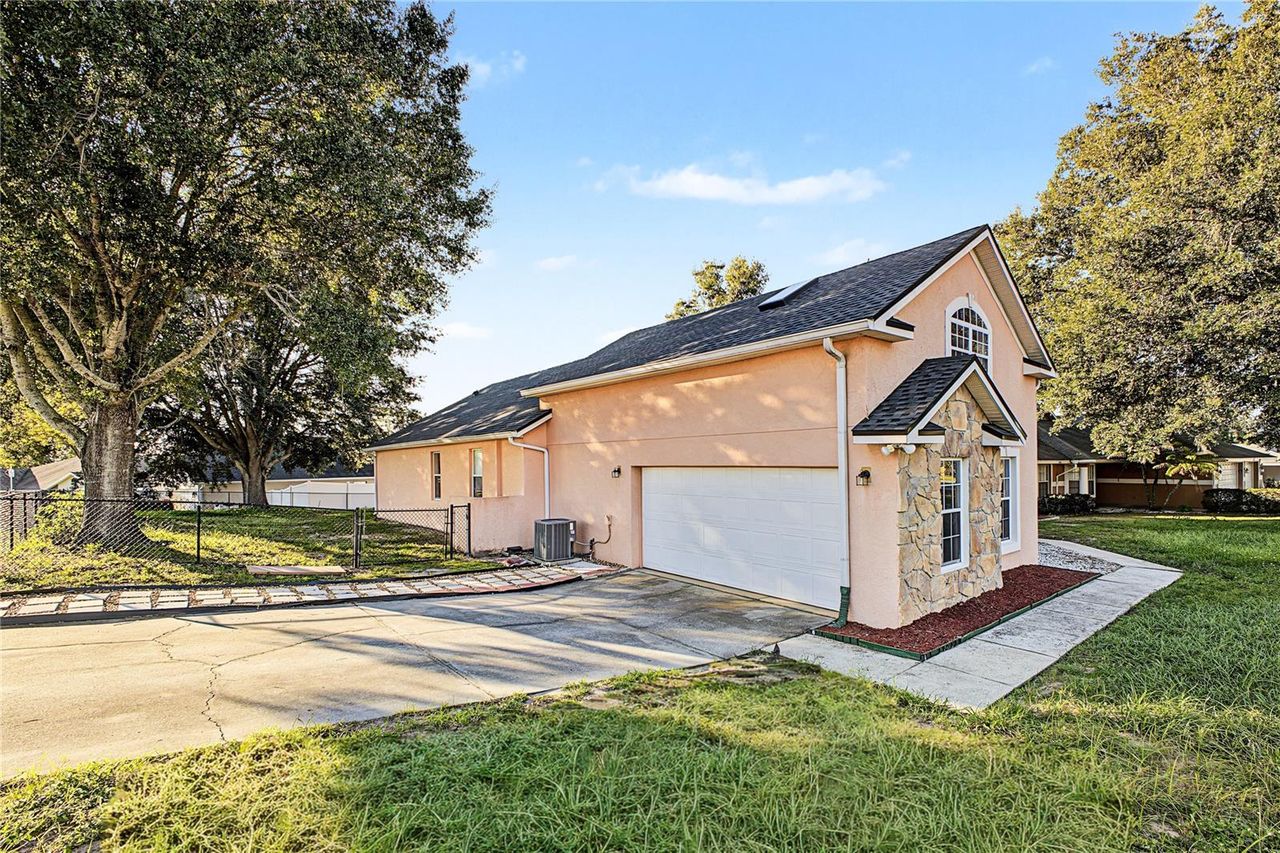 14028 VISTA DEL LAGO BOULEVARD — photo 10