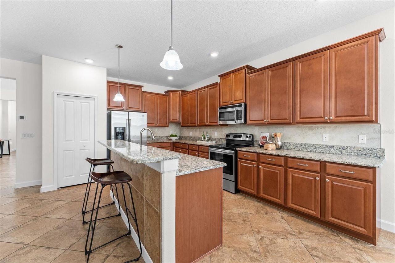 3859 SANIBEL STREET — photo 15
