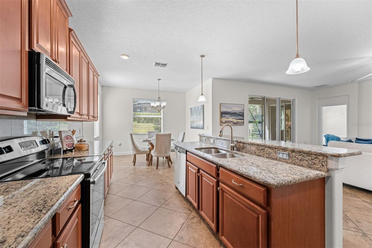 3859 SANIBEL STREET — photo 16