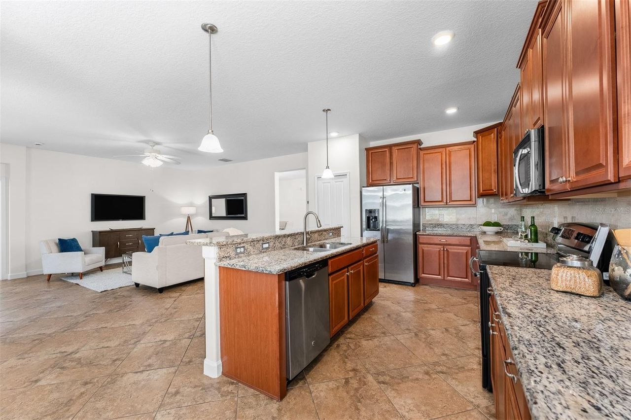 3859 SANIBEL STREET — photo 17