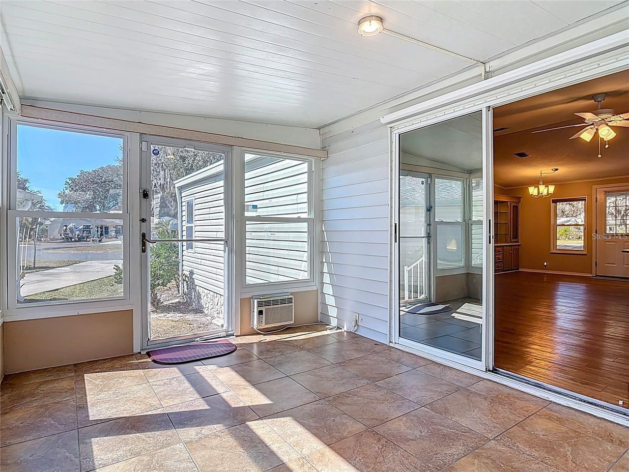 25533 BELLE HELENE — photo 15