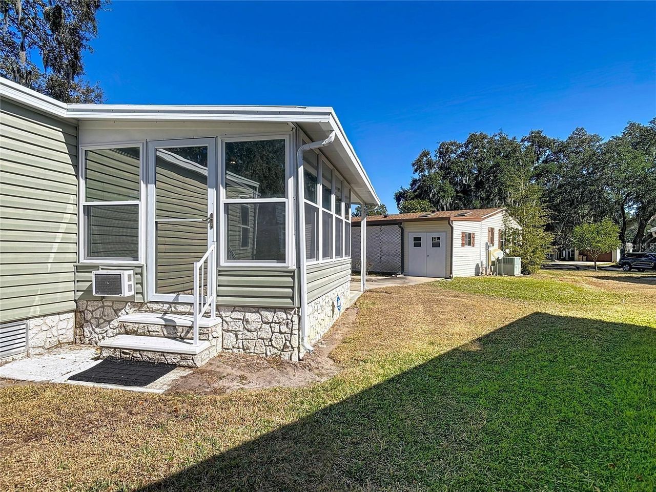 25533 BELLE HELENE — photo 17
