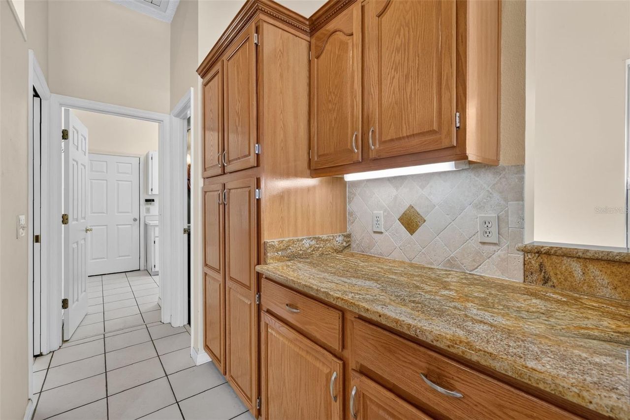2103 CROOKED LAKE DRIVE — photo 24