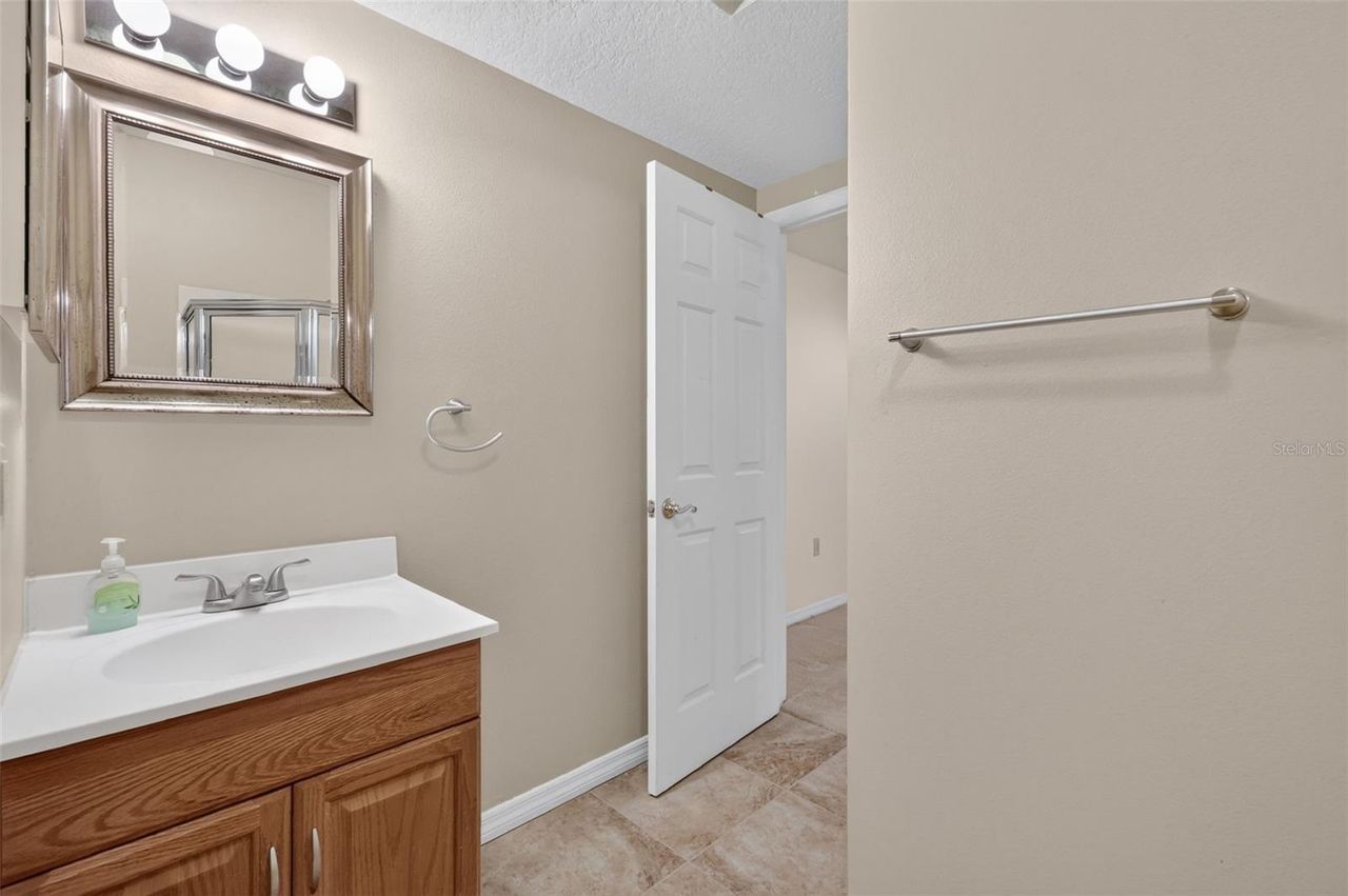 2103 CROOKED LAKE DRIVE — photo 36