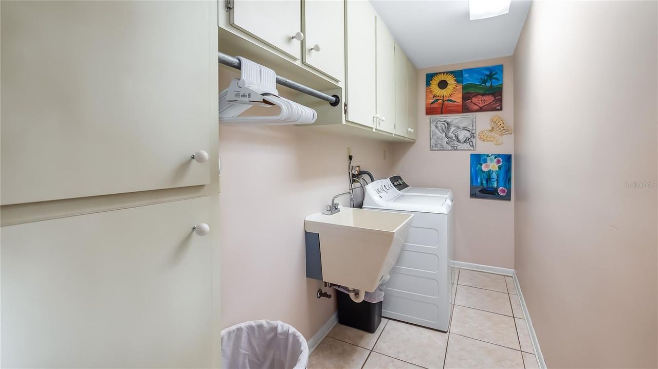 1730 NITA PLACE — photo 32