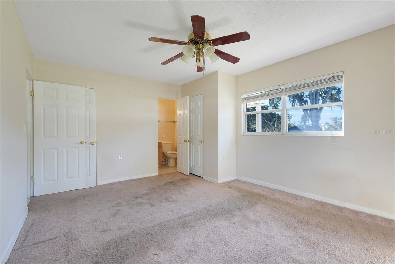 990 LINDEN STREET — photo 20