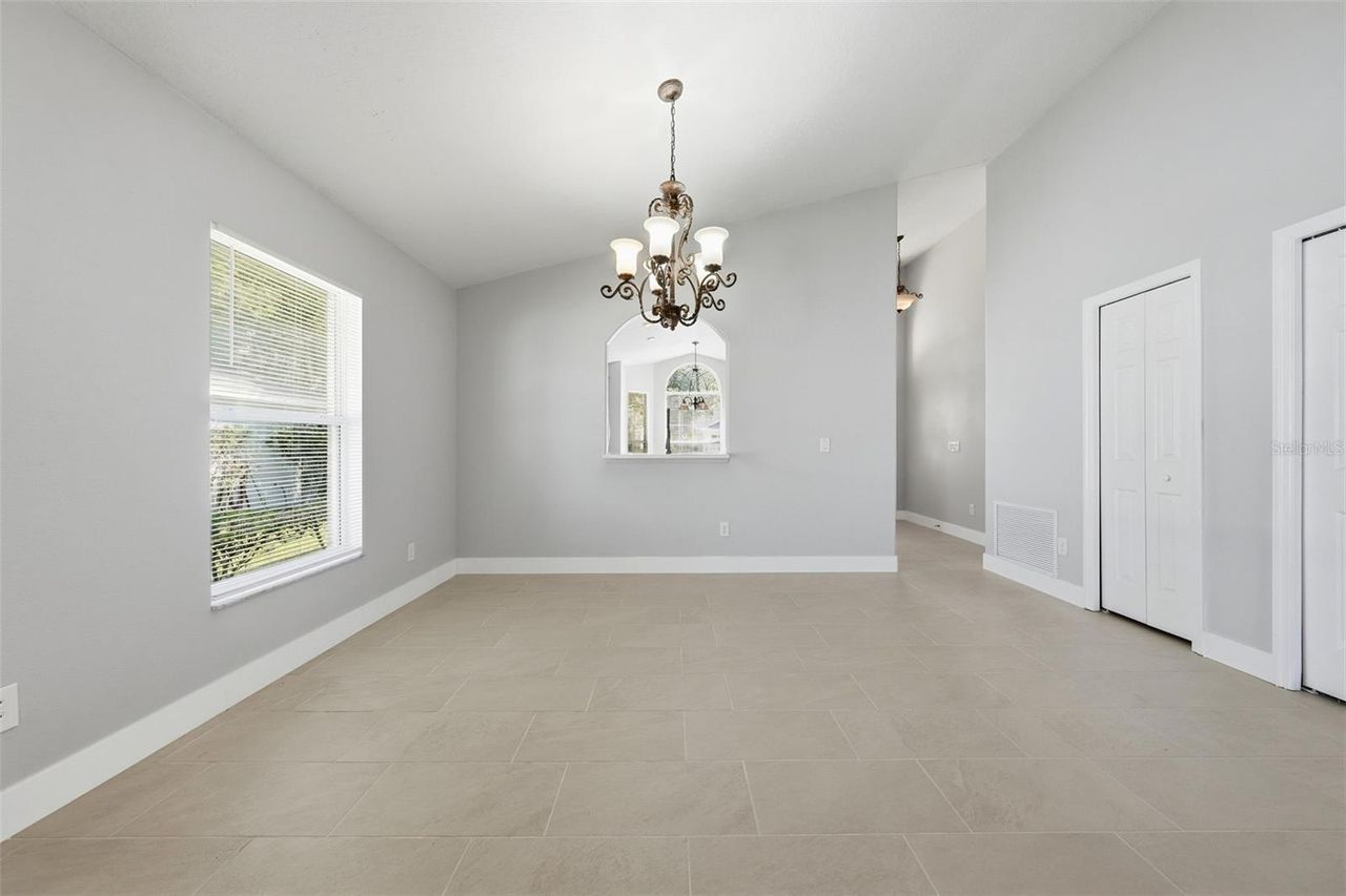 941 VINDALE ROAD — photo 18