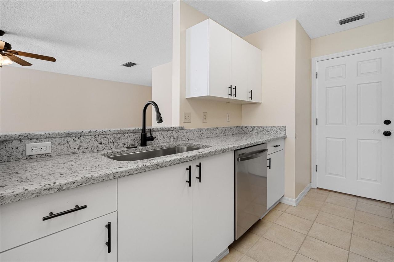 10314 PATRICK DRIVE — photo 13